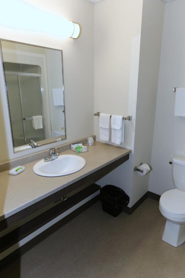 Crossroads Inn & Suites Paradise Buitenkant foto