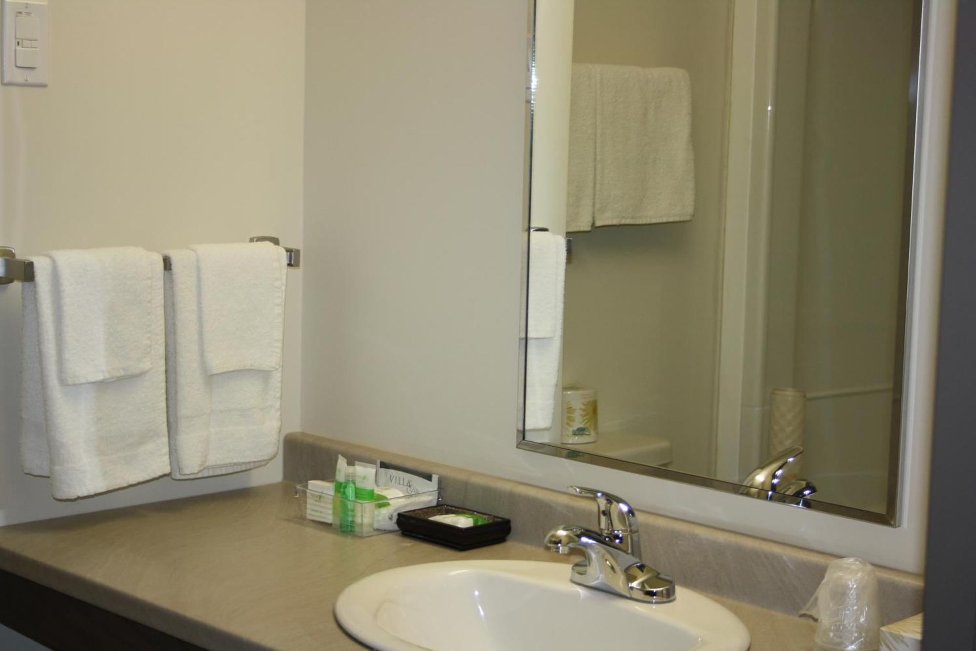 Crossroads Inn & Suites Paradise Kamer foto