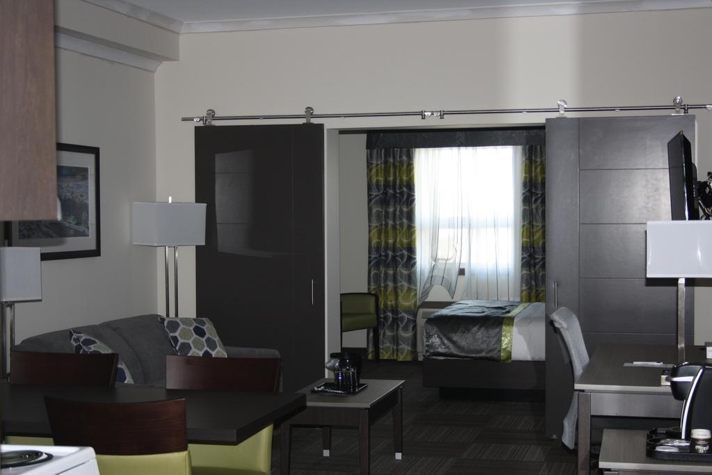 Crossroads Inn & Suites Paradise Buitenkant foto