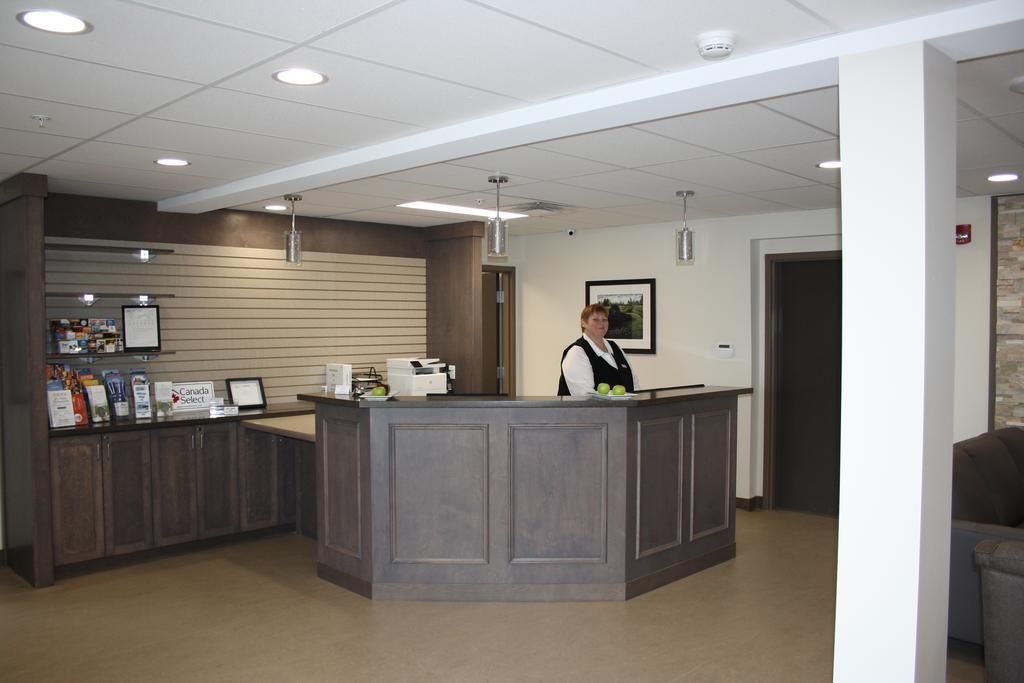 Crossroads Inn & Suites Paradise Buitenkant foto