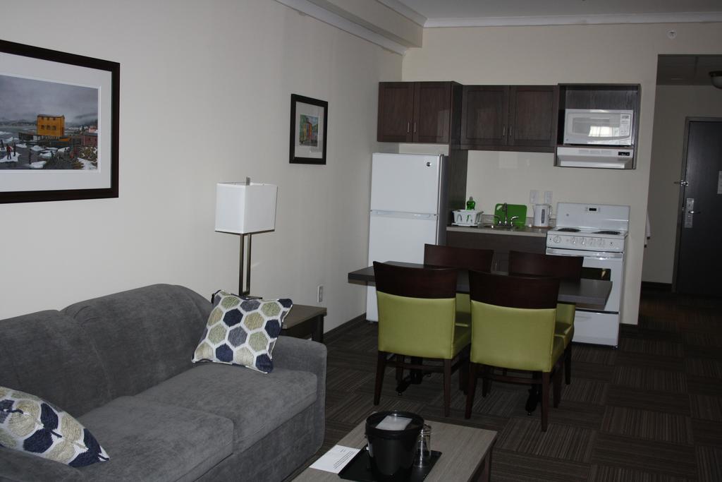 Crossroads Inn & Suites Paradise Buitenkant foto