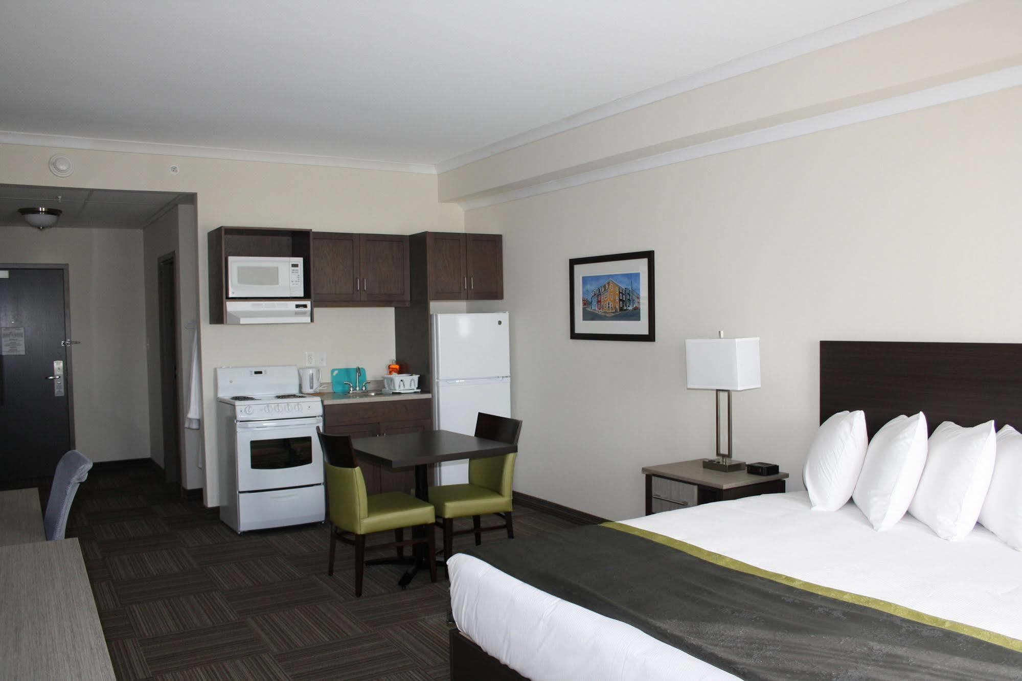 Crossroads Inn & Suites Paradise Buitenkant foto