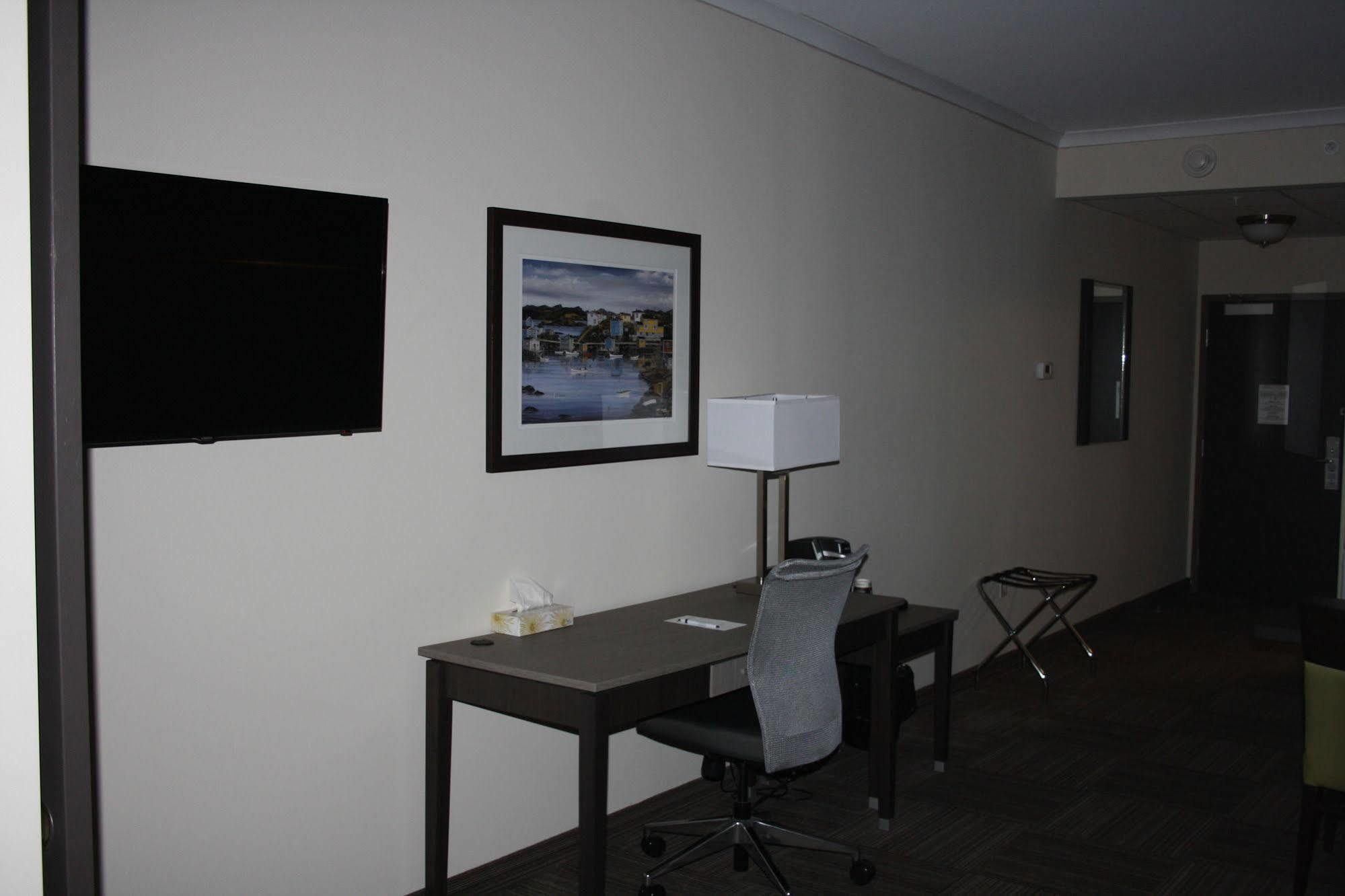 Crossroads Inn & Suites Paradise Buitenkant foto
