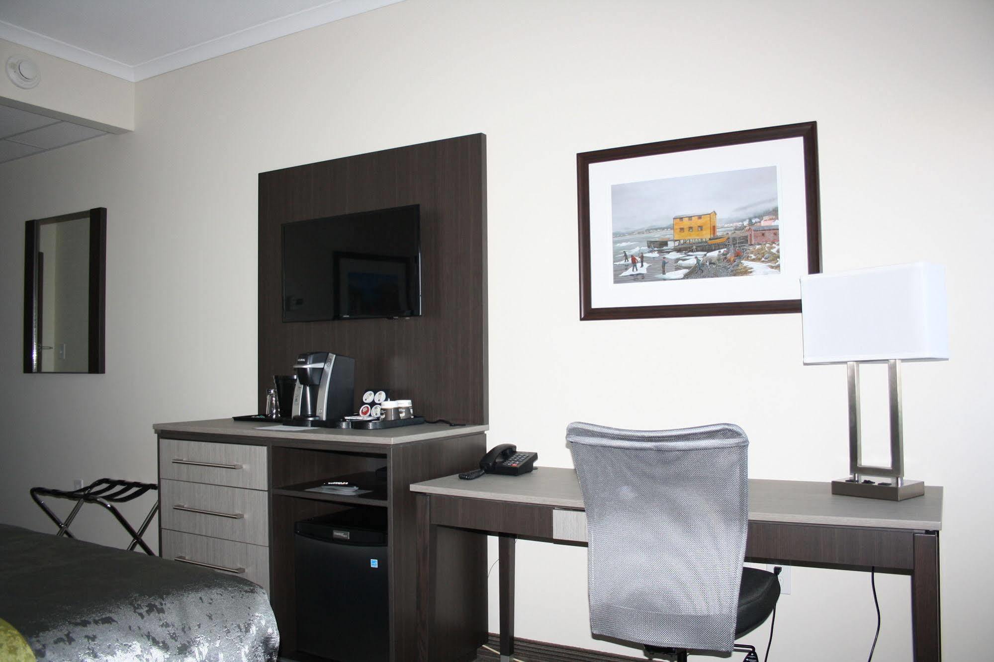 Crossroads Inn & Suites Paradise Buitenkant foto